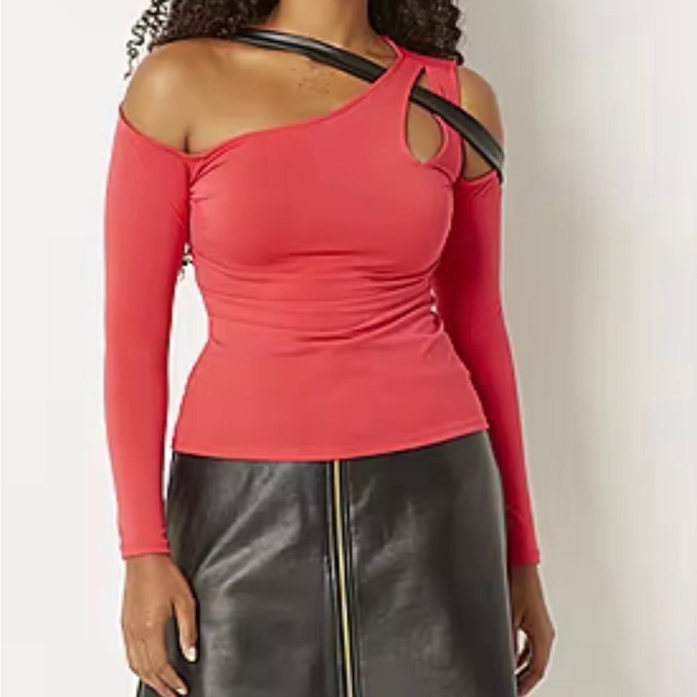 NWT. $44R Bold Elements Womens Long Sleeve Top. - Picture 2 of 6